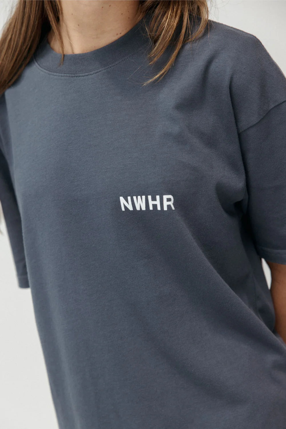 BASIC BLACK WASHED T-SHIRT - FRONT OF.