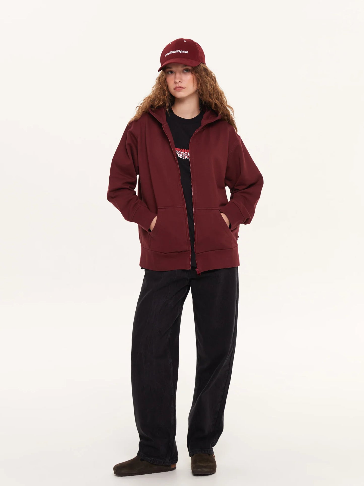 A SIMPLE FULL ZIP HOODIE BORDEAUX - FRONT OF