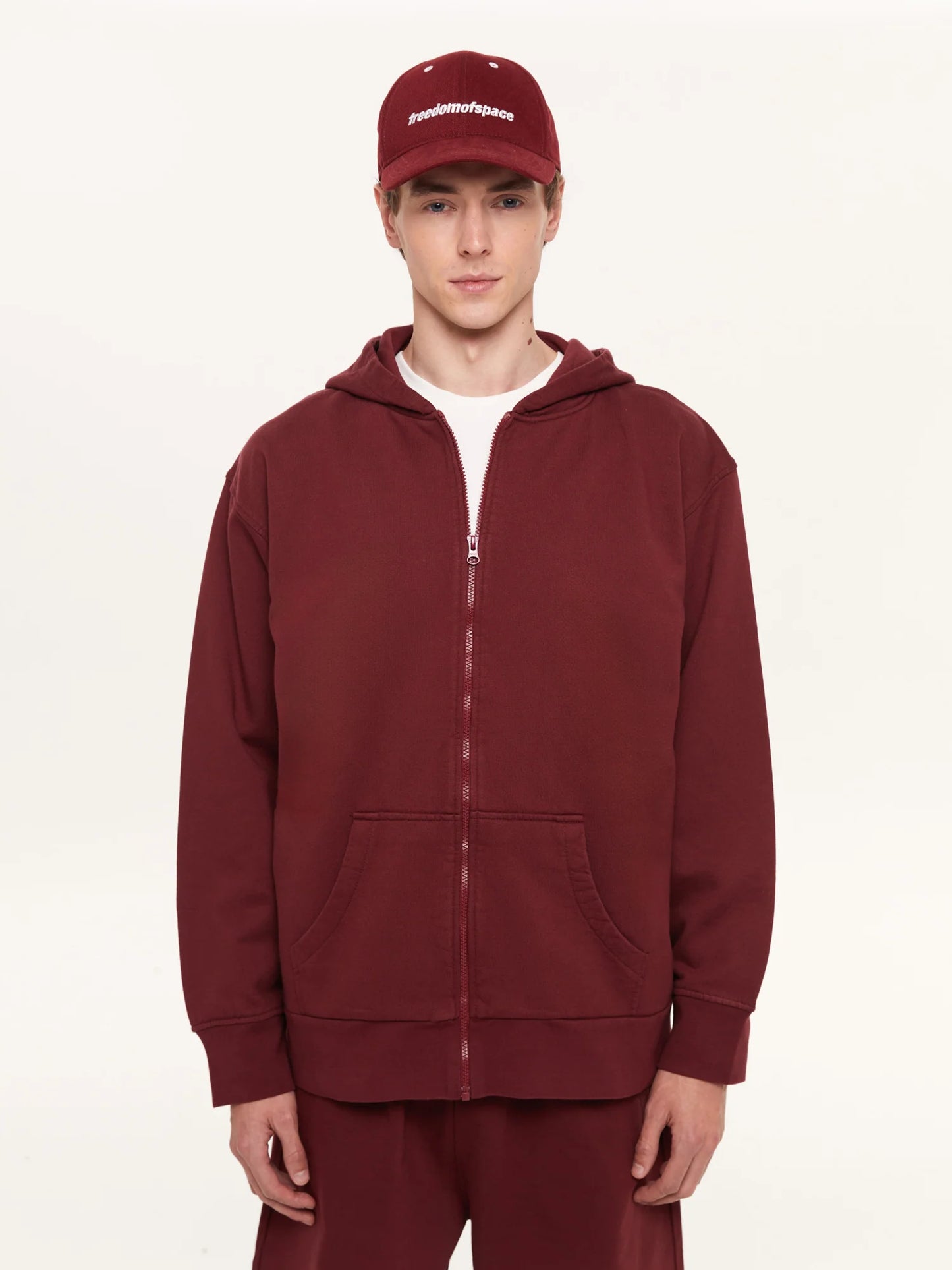A SIMPLE FULL ZIP HOODIE BORDEAUX - FRONT OF