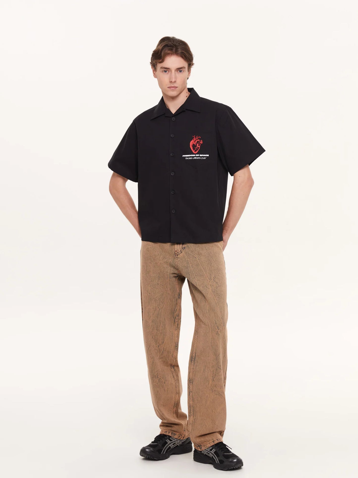 GARMENT-DYE LOOSE FIT JEANS - FRONT OF