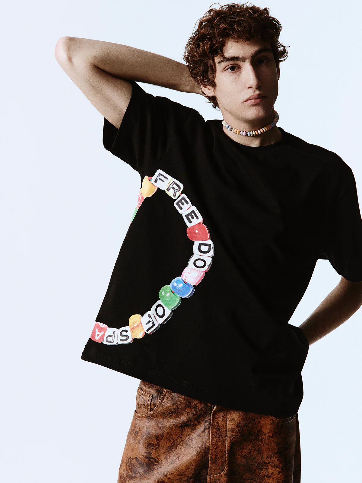 BEAD T-SHIRT BLACK - FRONT OF