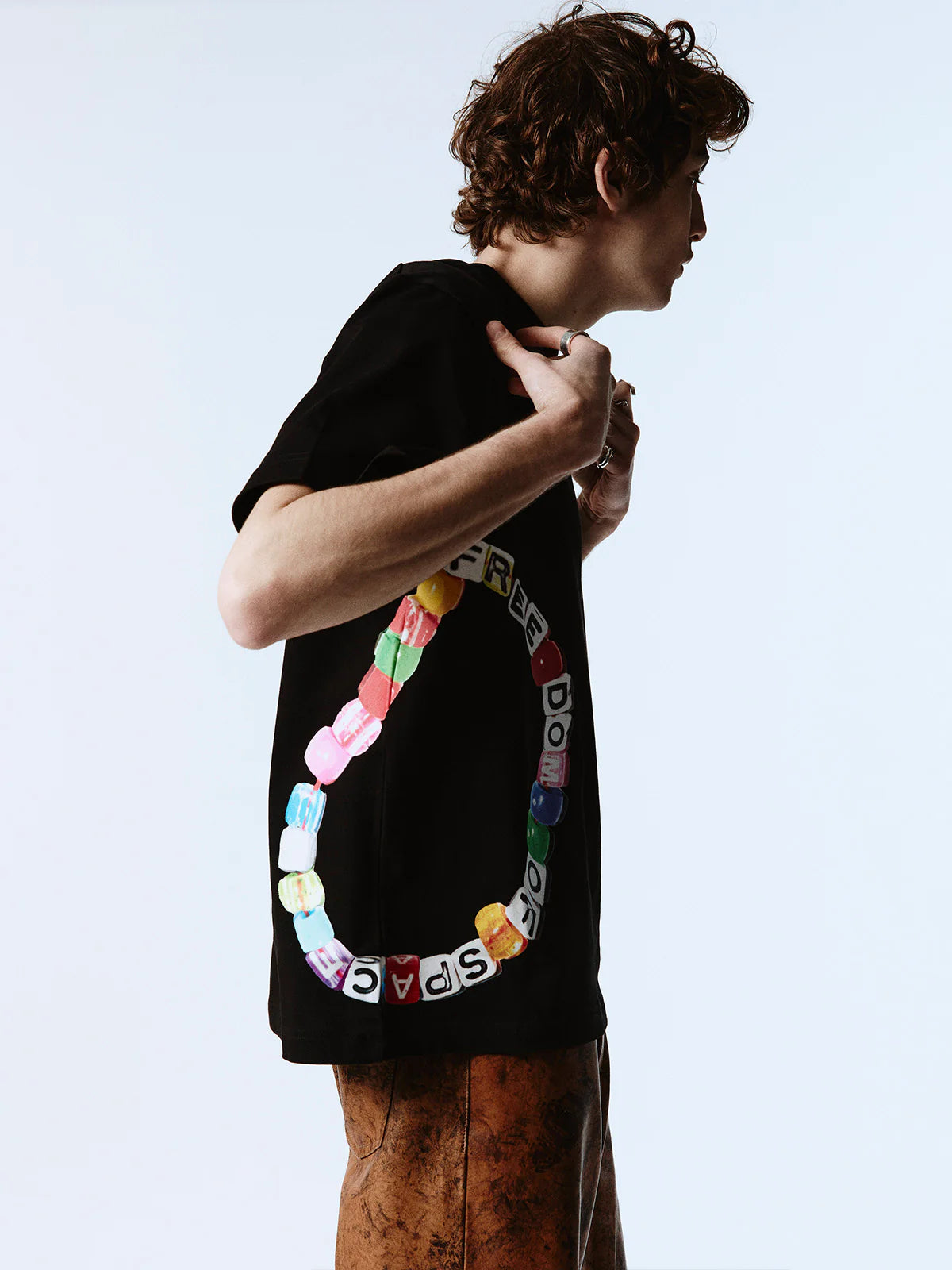 BEAD T-SHIRT BLACK - FRONT OF