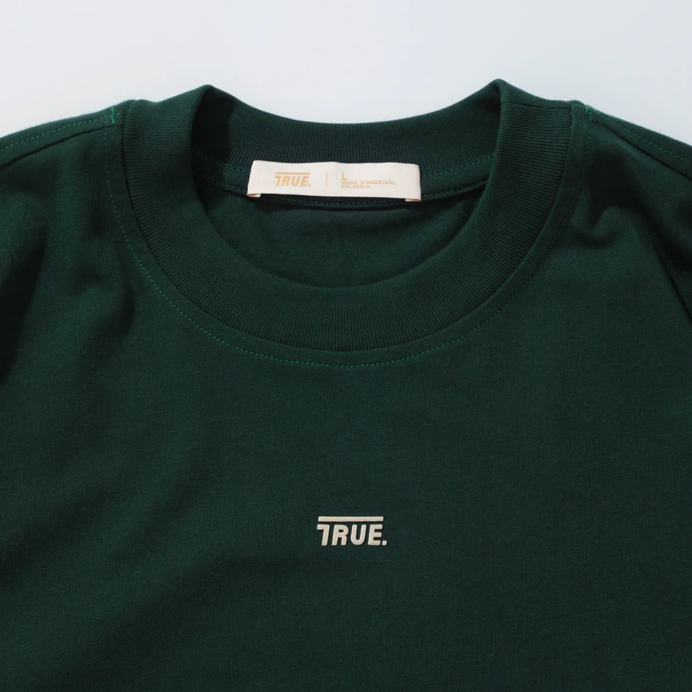 CLASSIC T-SHIRT PINE GREEN - FRONT OF.
