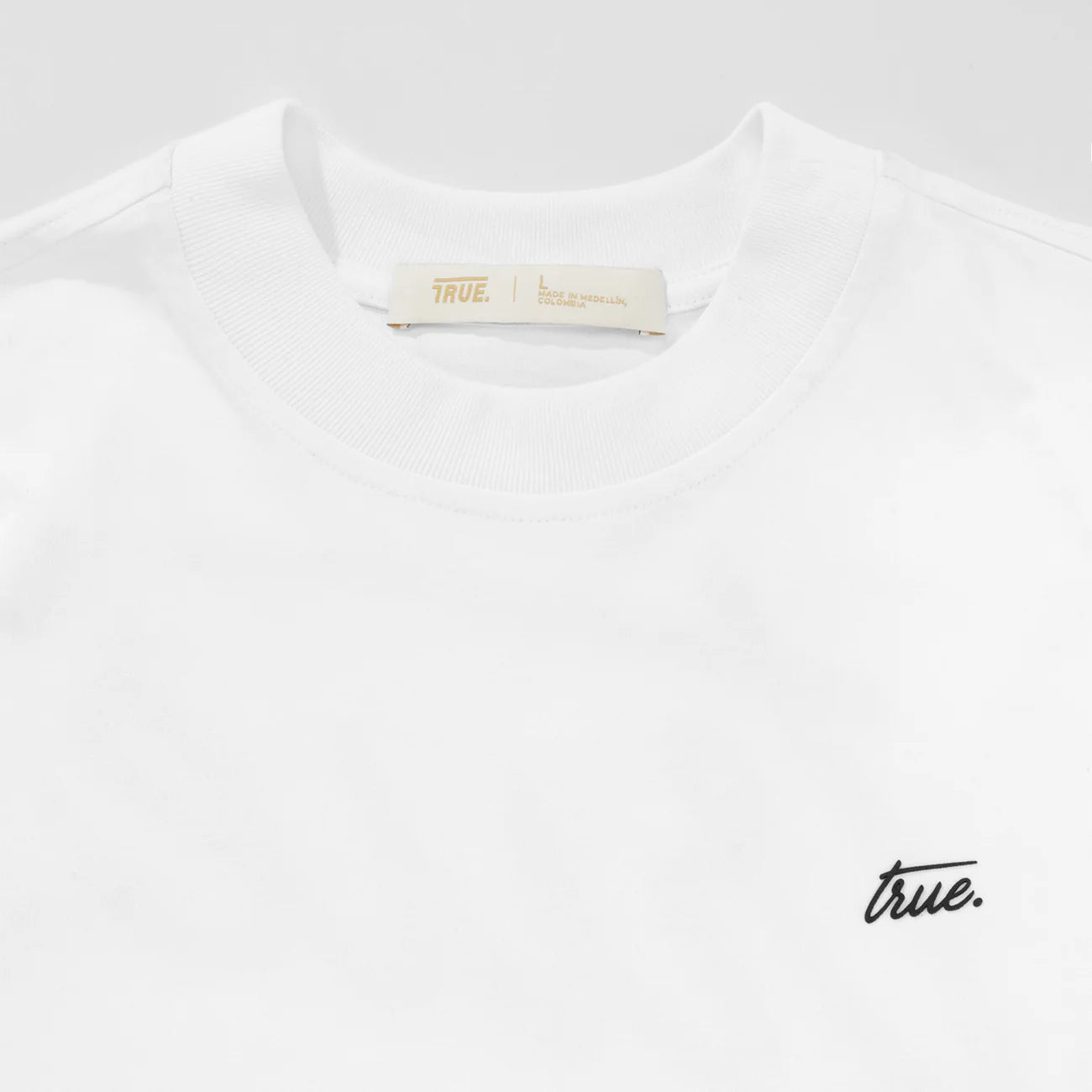 CURSIVE LOGO T-SHIRT WHITE - FRONT OF