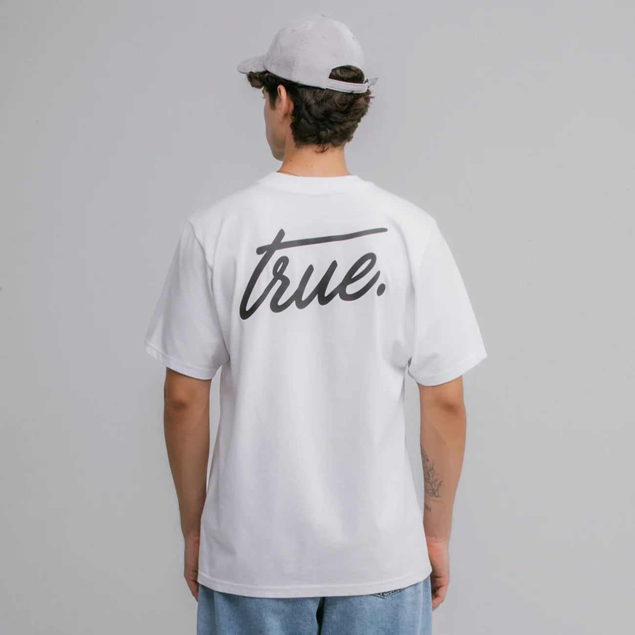 CURSIVE LOGO T-SHIRT WHITE - FRONT OF