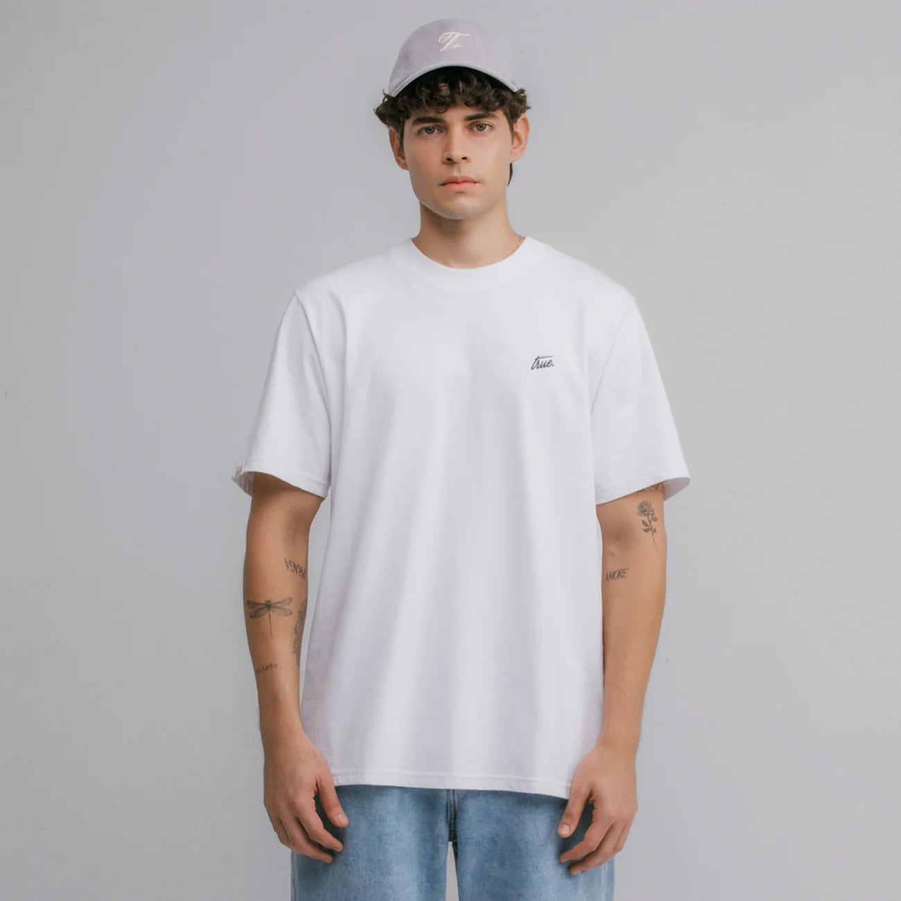 CURSIVE LOGO T-SHIRT WHITE - FRONT OF