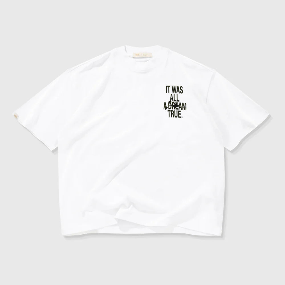 DREAMS BOXY T-SHIRT WHITE - FRONT OF.