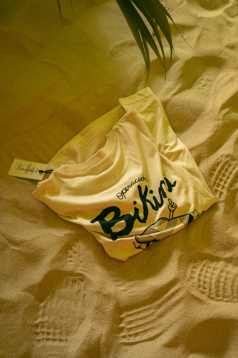 T-SHIRT BIKINI - FRONT OF