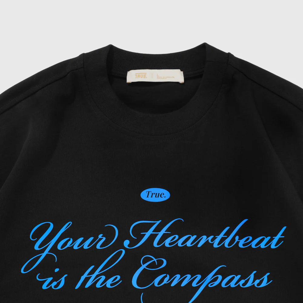 HEARTBEAT OVERSIZED T-SHIRT BLACK - FRONT OF.