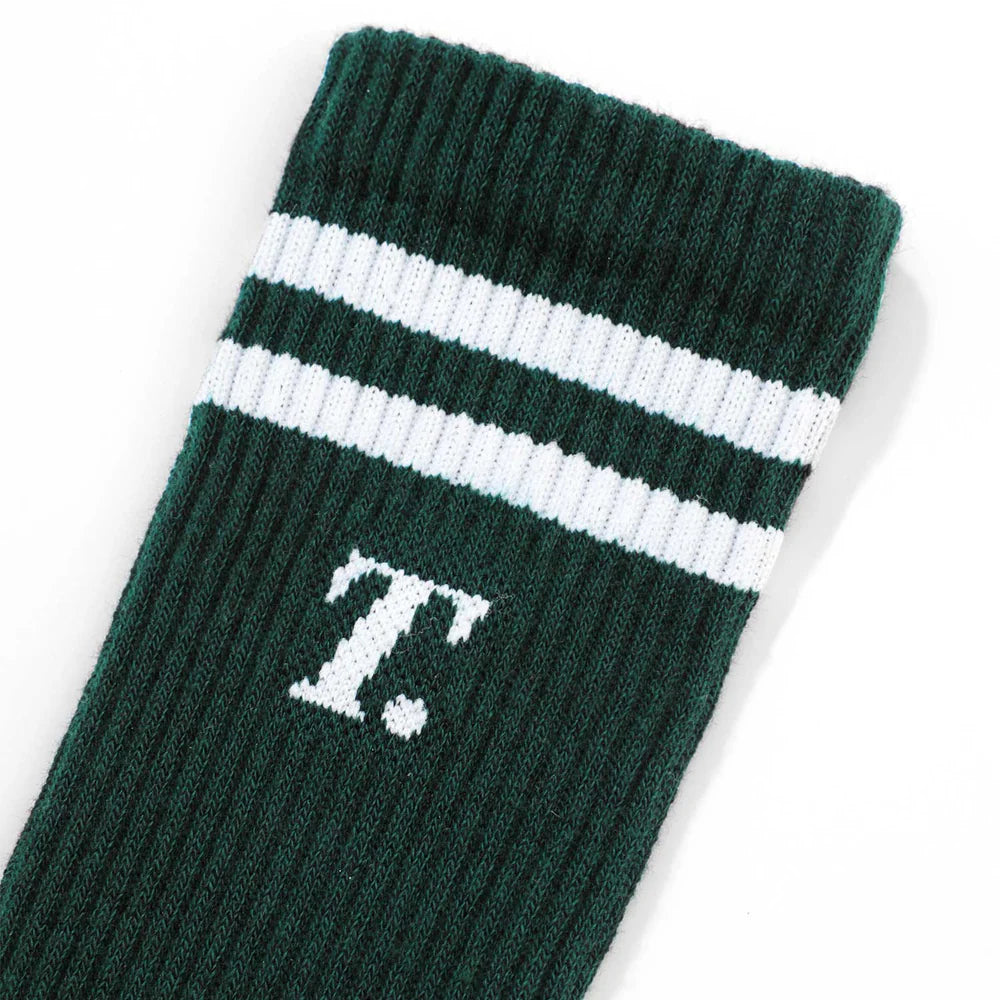 LOUNGE SOCKS PINE GREEN - FRONT OF.
