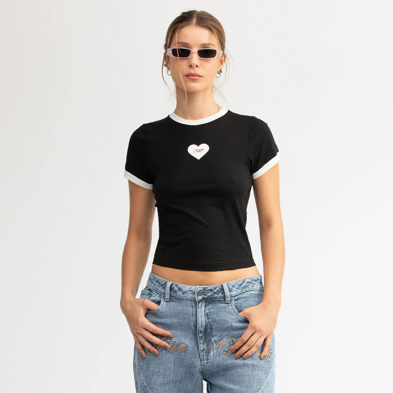 MEMORIES SLIM T-SHIRT BLACK - FRONT OF