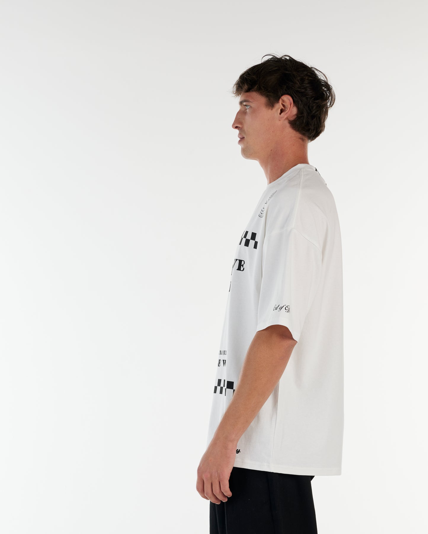 HARVEY T-SHIRT OFF WHITE - FRONT OF.