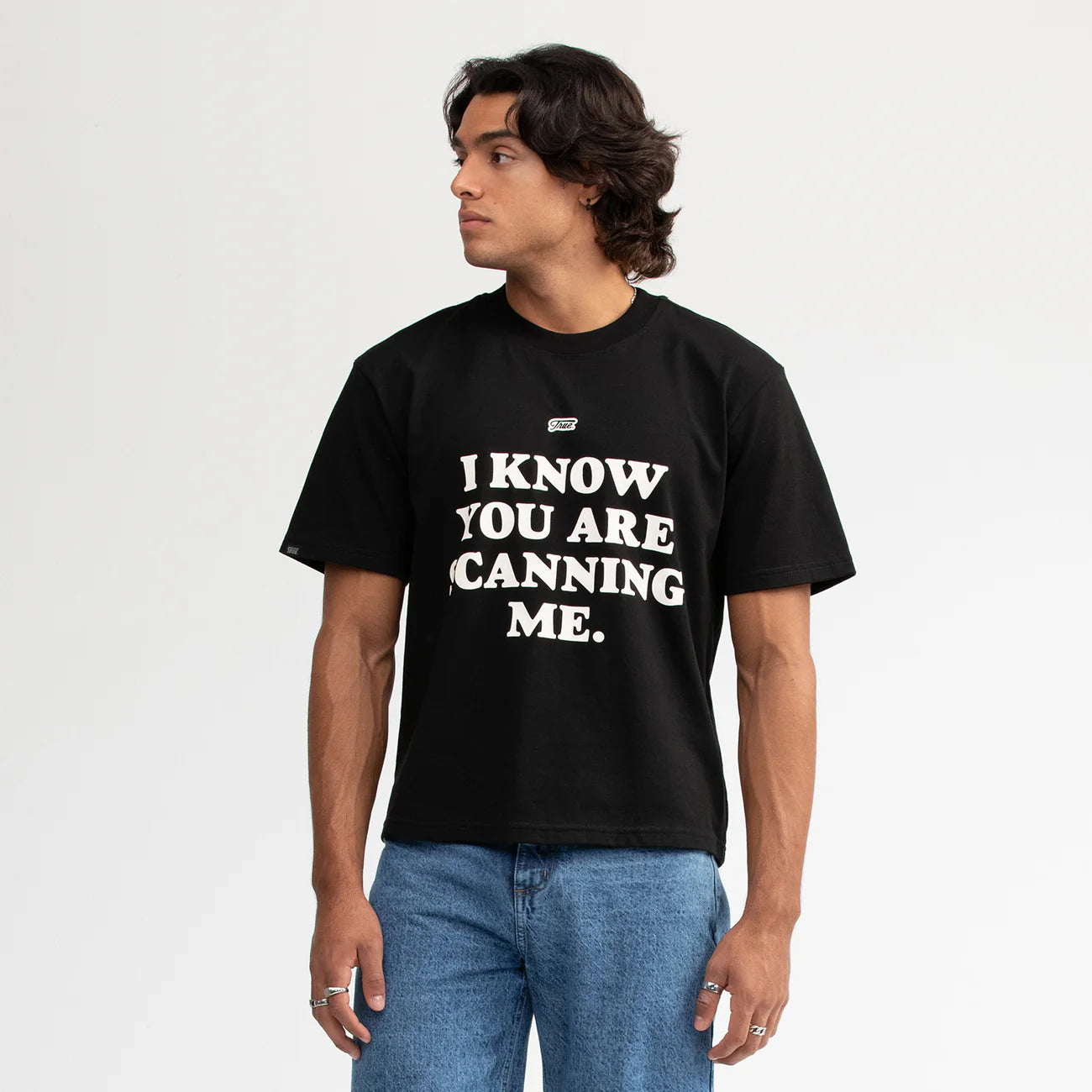 SCANNING CROPPED T-SHIRT BLACK - FRONT OF