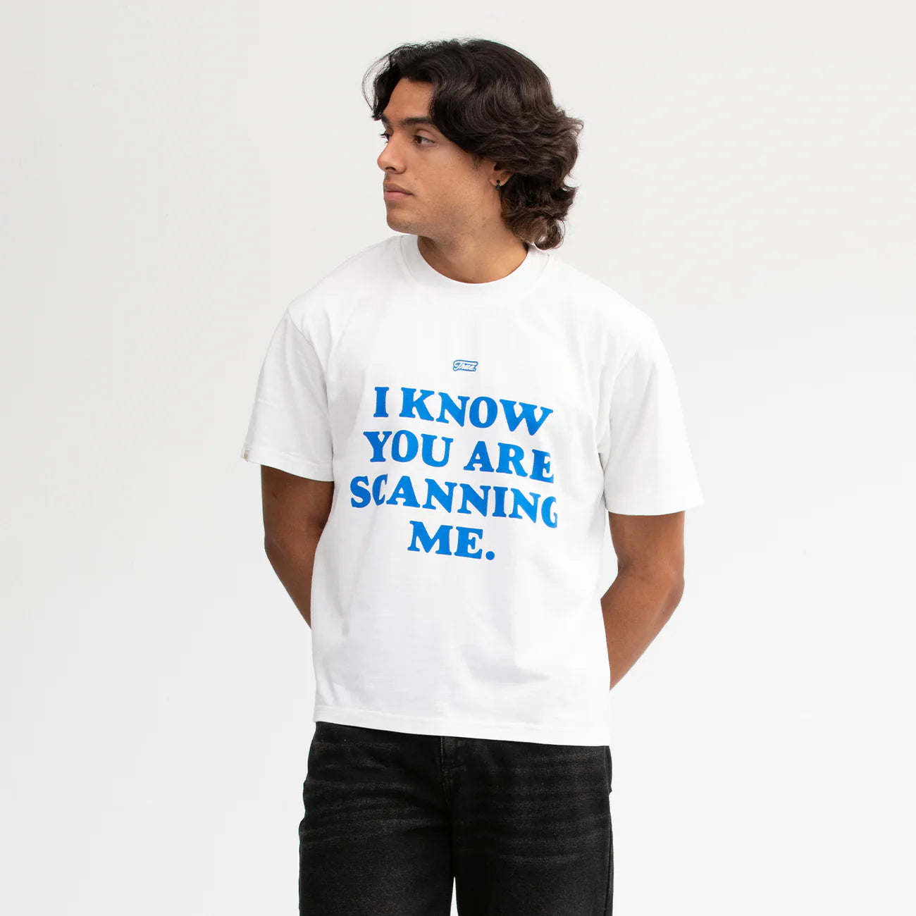 SCANNING CROPPED T-SHIRT CREAM - FRONT OF