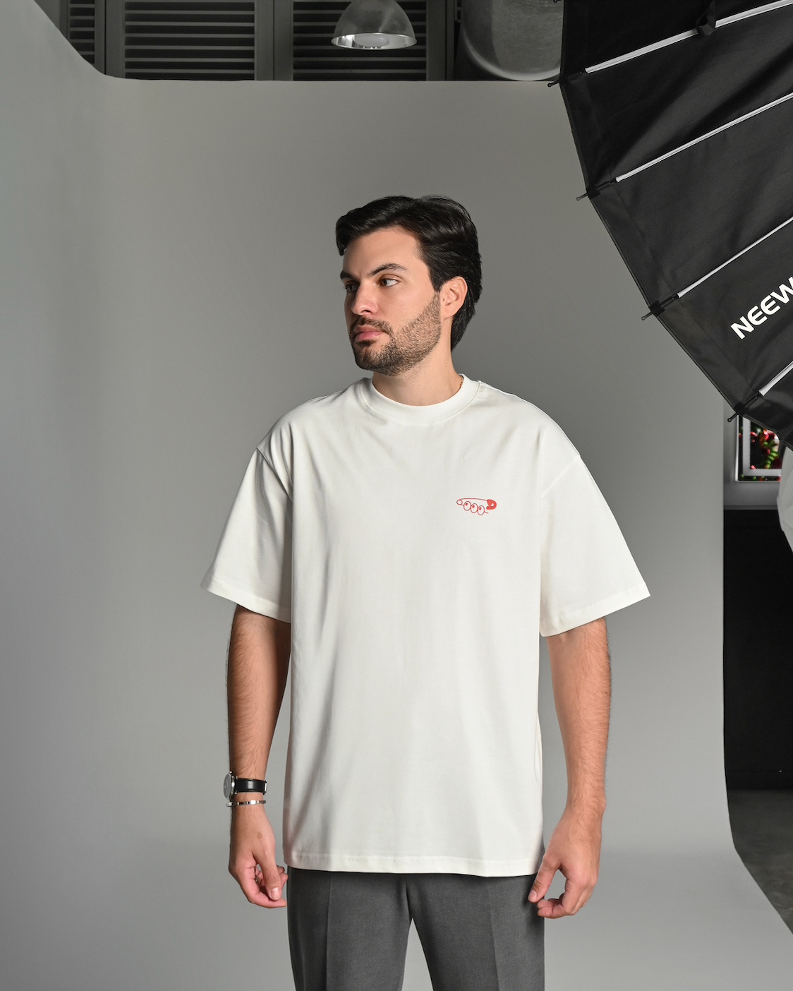 MONKEY WHITE T-SHIRT - FRONT OF