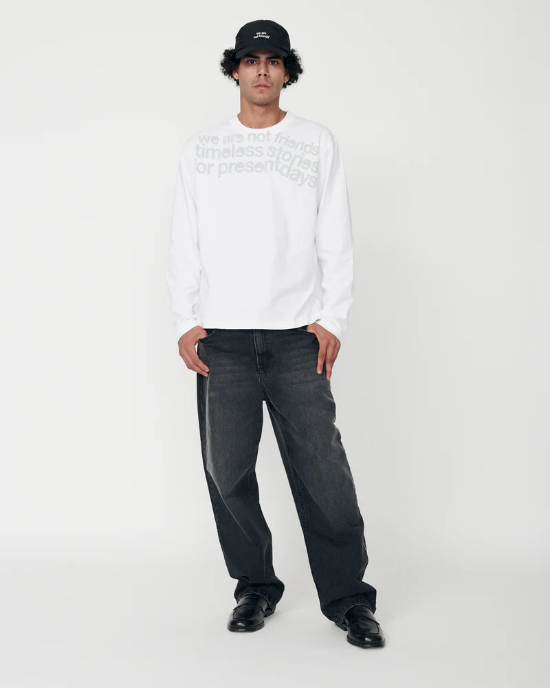 SENTENCES LONGSLEEV WHITE - FRONT OF