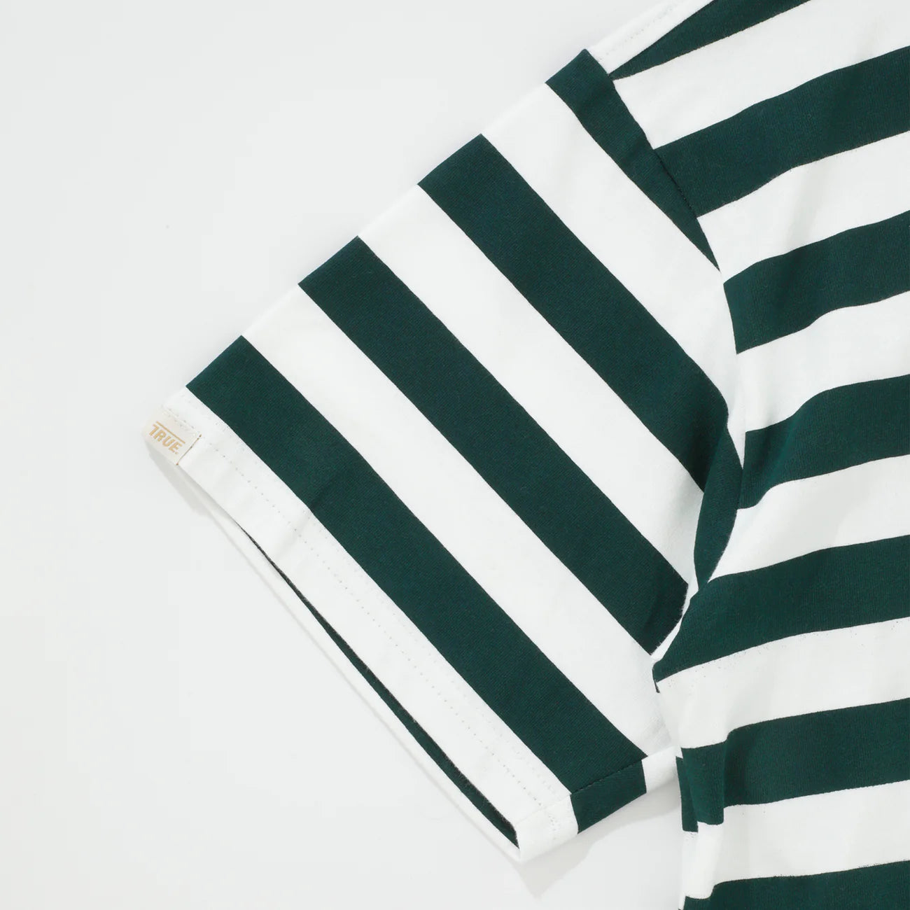 STRIPED BOXY T-SHIRT PINE GREEN - FRONT OF.