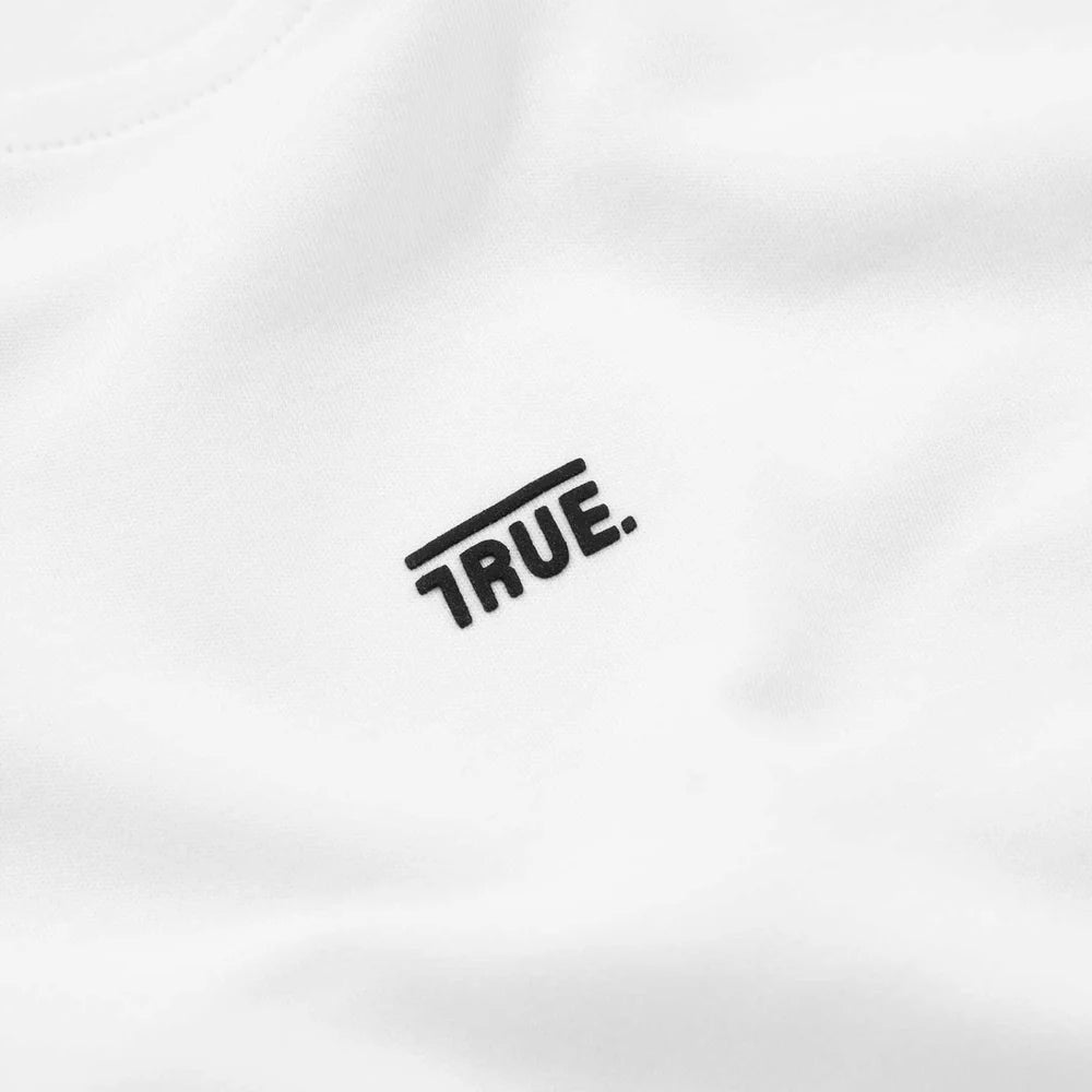 CLASSIC T-SHIRT WHITE - FRONT OF.