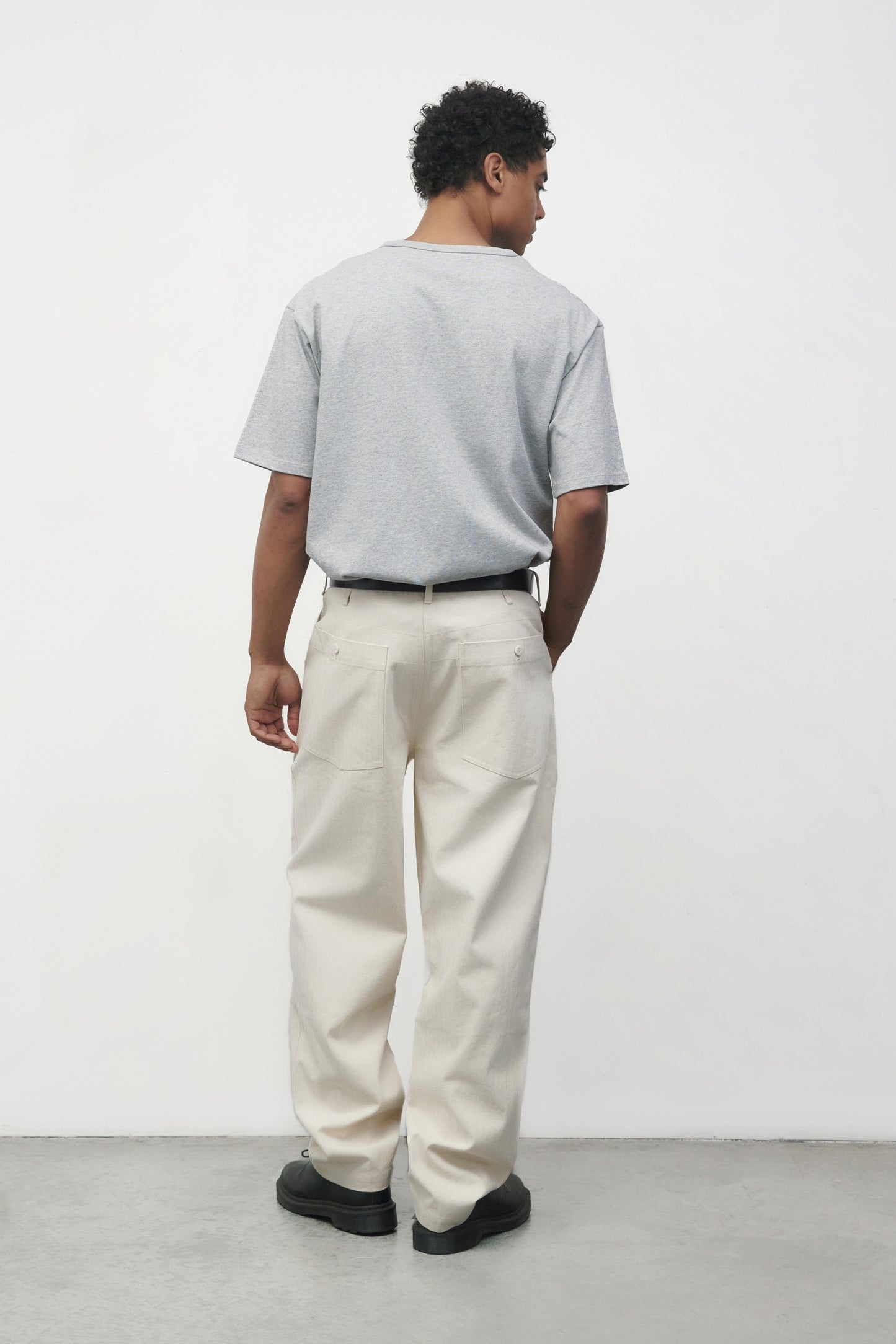 ELIAS T-SHIRT LIGHT GREY - FRONT OF