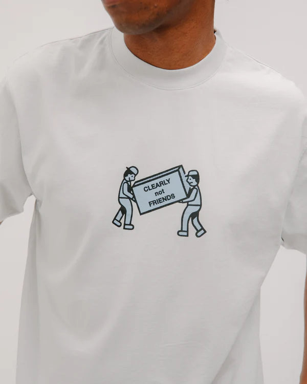 T-SHIRT CLEARLY NOT FRIENDS GREY