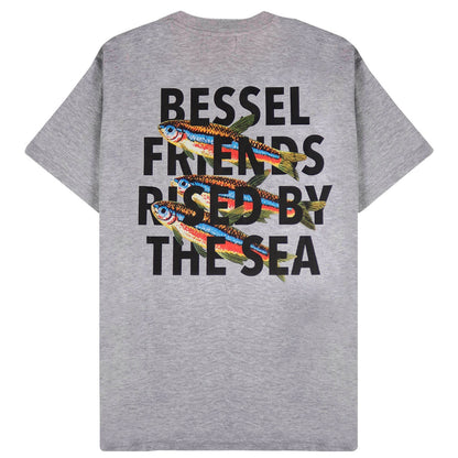 T-SHIRT BY THE SEA