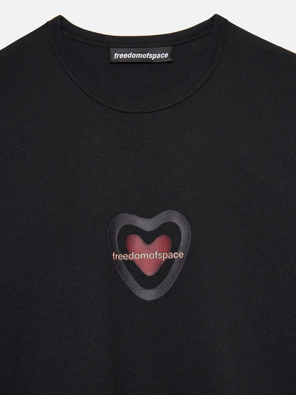 HEART T-SHIRT BLACK - FRONT OF