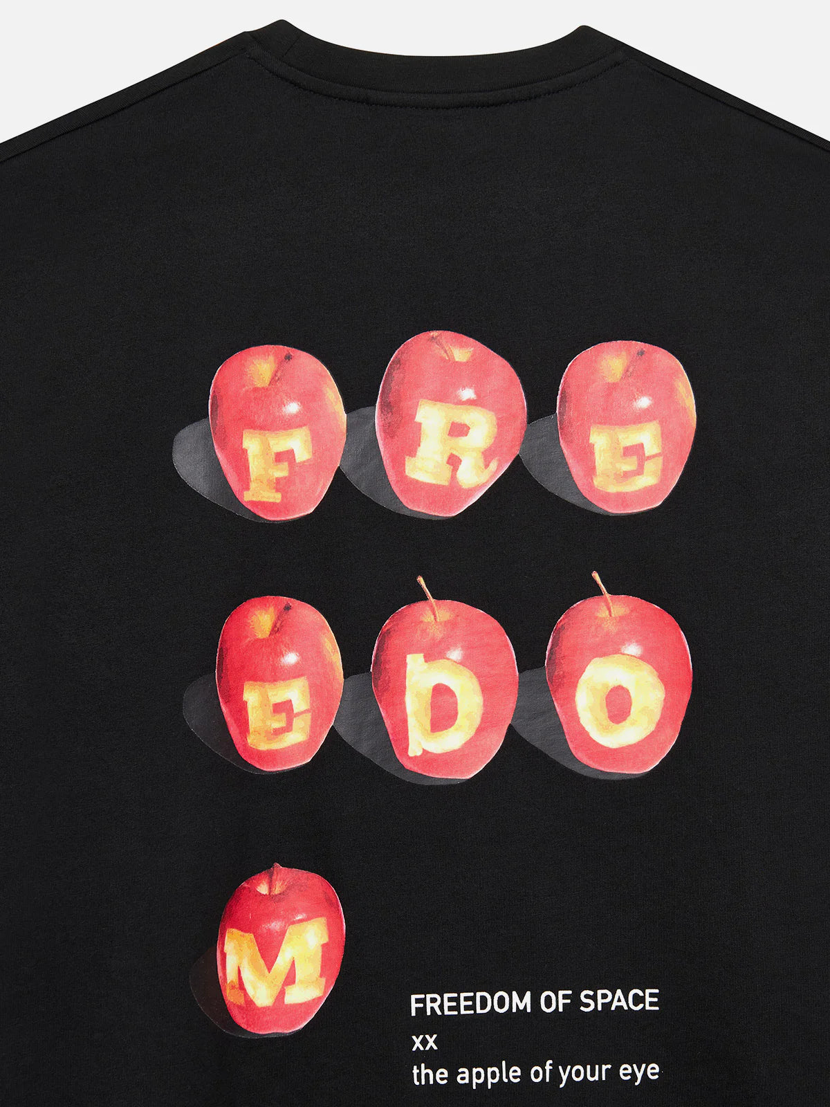 APPLE T-SHIRT BLACK - FRONT OF