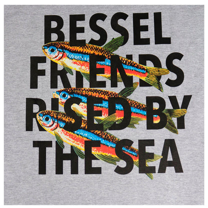 T-SHIRT BY THE SEA