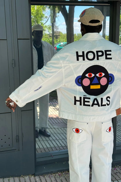 CHAQUETA HOPE HEALS - FRONT OF