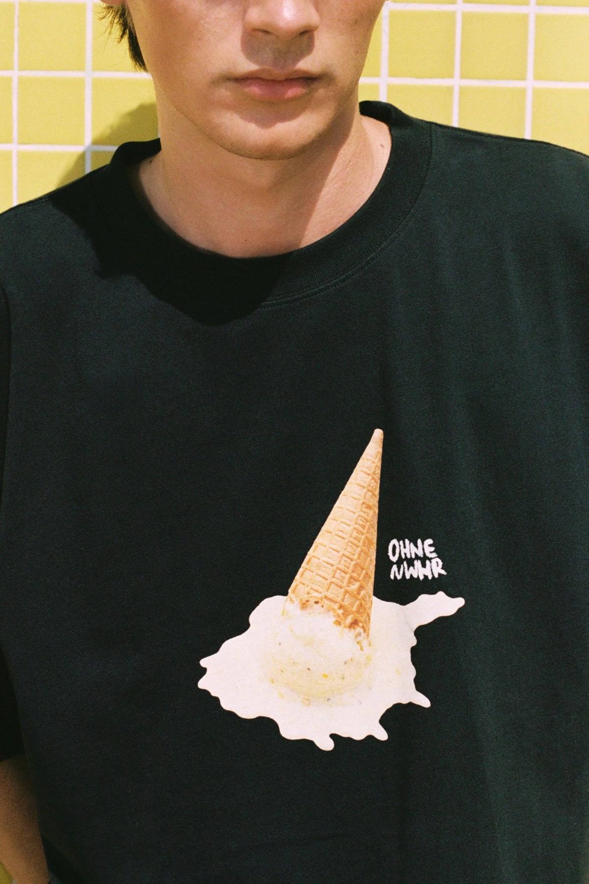 CAMISETA MELTING BLACK NWHR - FRONT OF