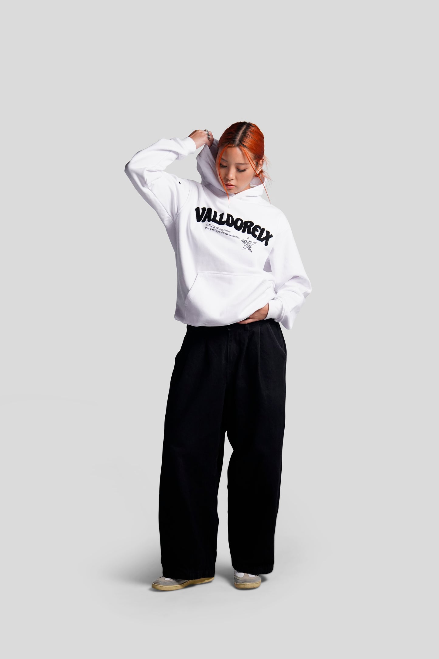 TACTICAL TRAINING HOODIE WHITE - FRONT OF