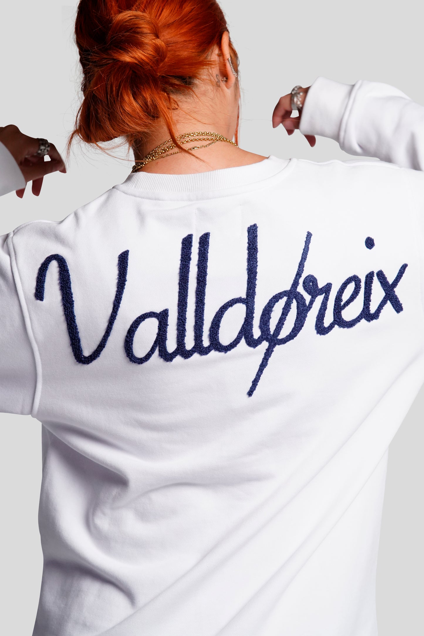 LOVE-THIRTY CREWNECK WHITE - FRONT OF