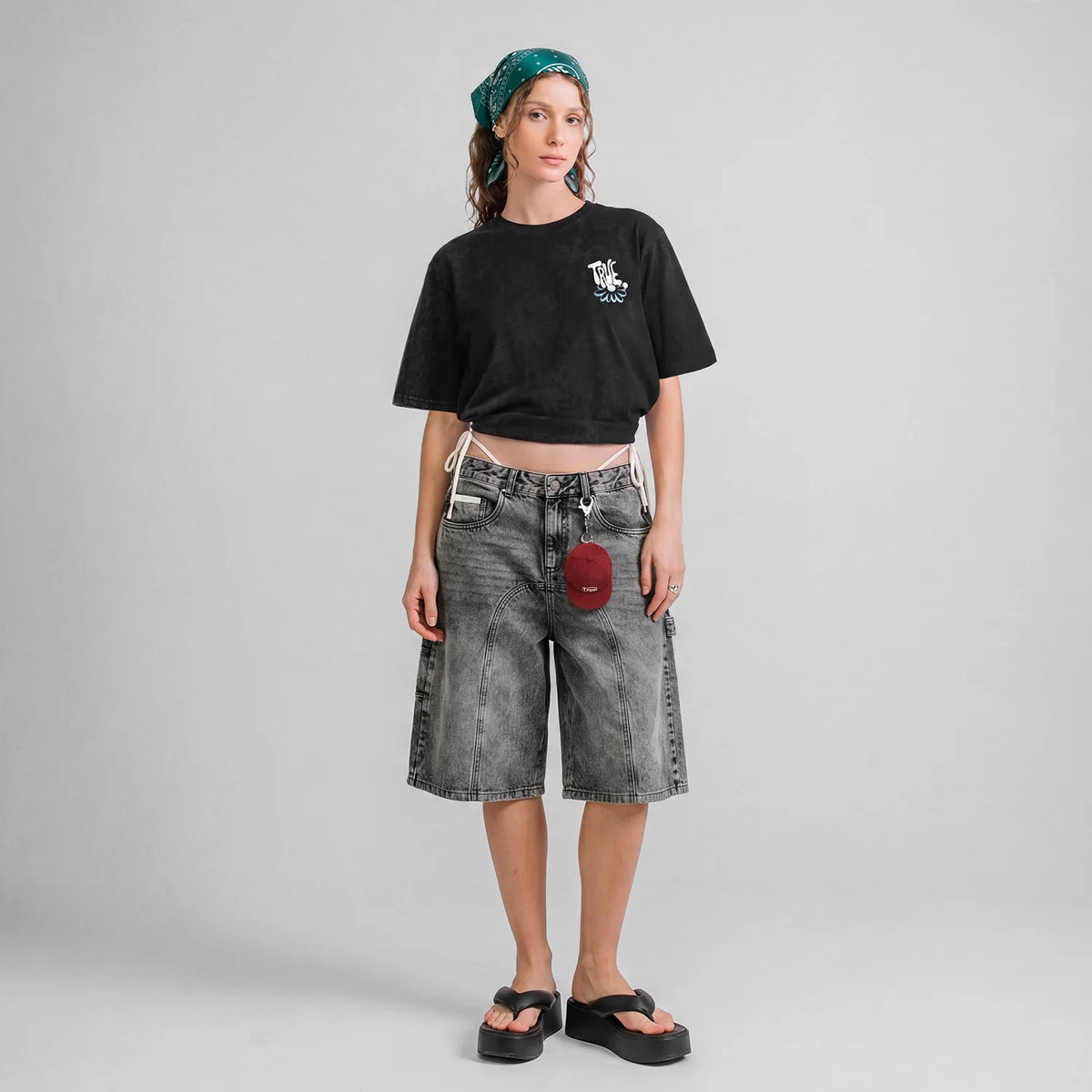 BLOOM BOXY T-SHIRT WASHED BLACK - FRONT OF