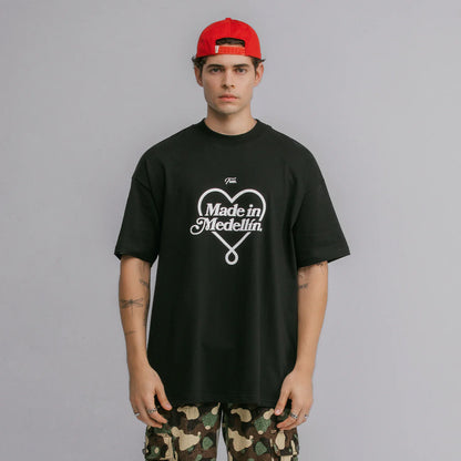 T-SHIRT OVERSIZED MEDELLIN NEGRA - FRONT OF