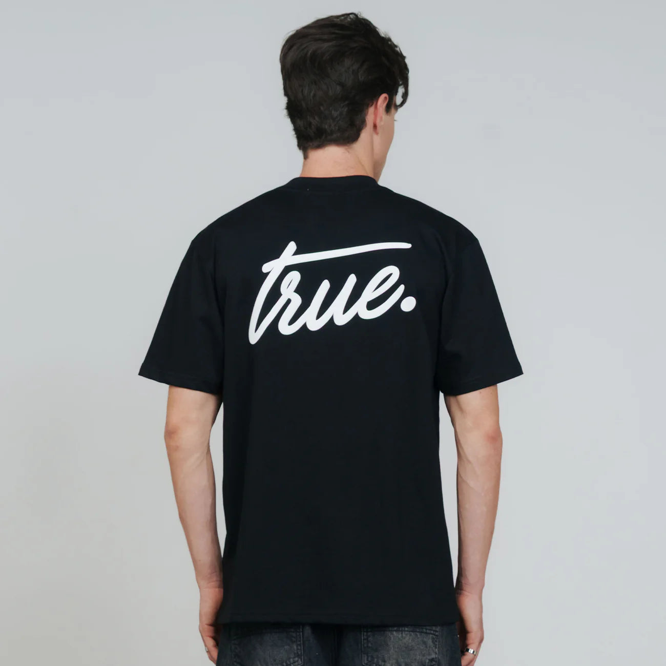 CURSIVE LOGO T-SHIRT BLACK - FRONT OF