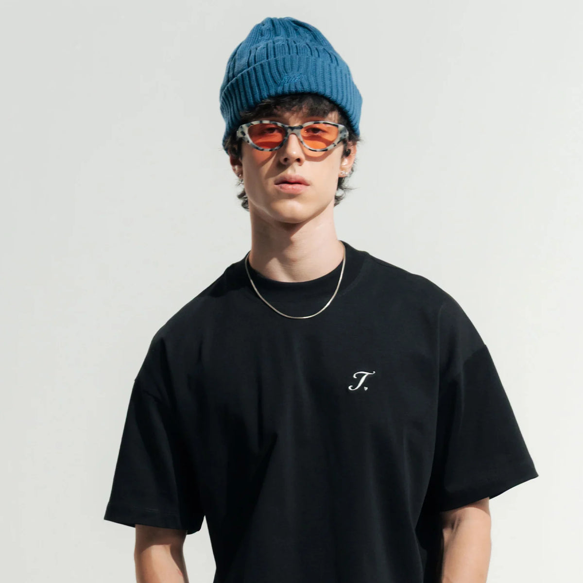 DAILY KNIT BEANIE DEEP BLUE - FRONT OF
