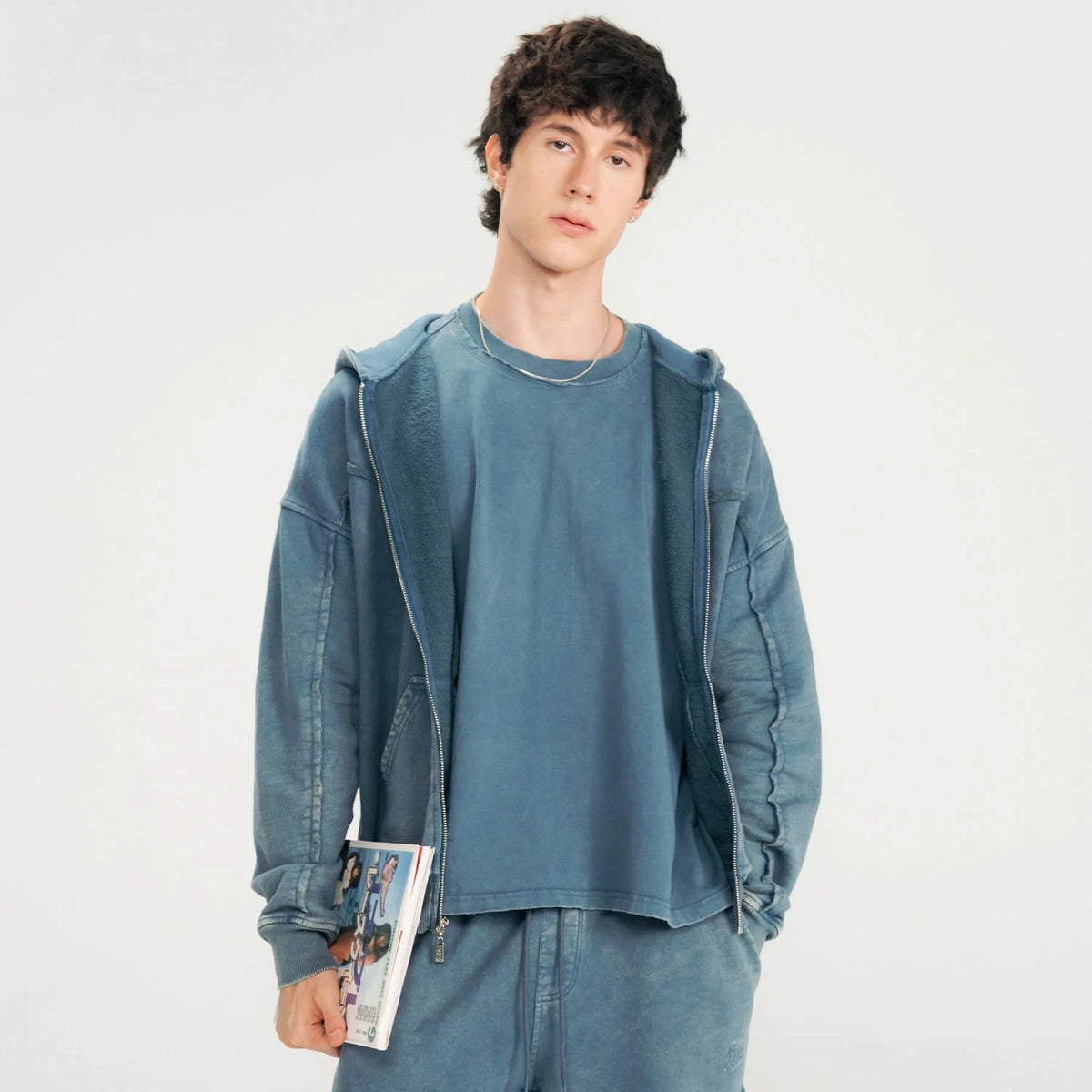 DAILY WASHED BOXY TEE VINTAGE BLUE - FRONT OF