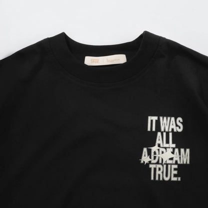 DREAMS BOXY T-SHIRT BLACK - FRONT OF.