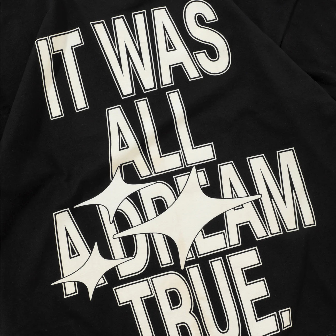 DREAMS BOXY T-SHIRT BLACK - FRONT OF.