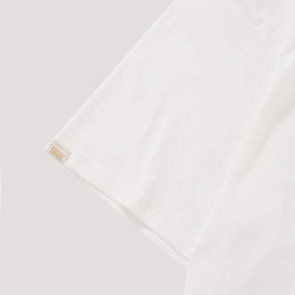DREAMS BOXY T-SHIRT CREAM - FRONT OF.