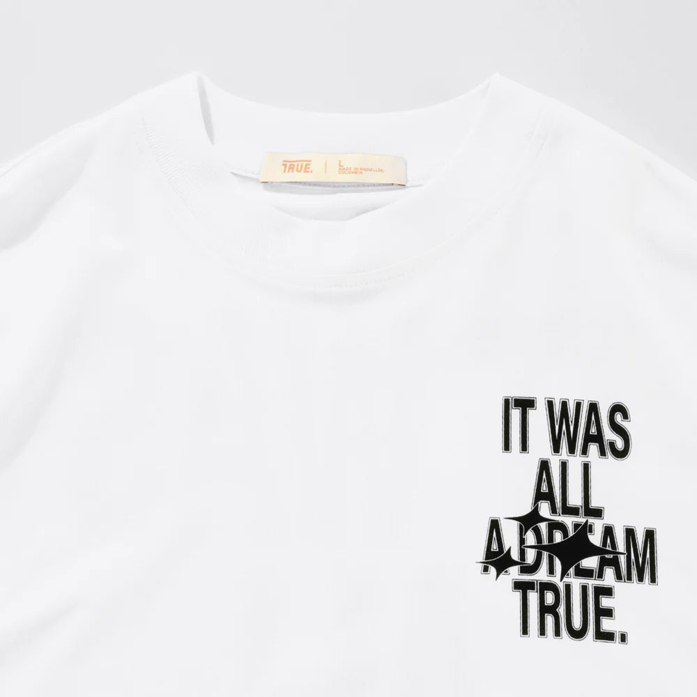 DREAMS BOXY T-SHIRT WHITE - FRONT OF.