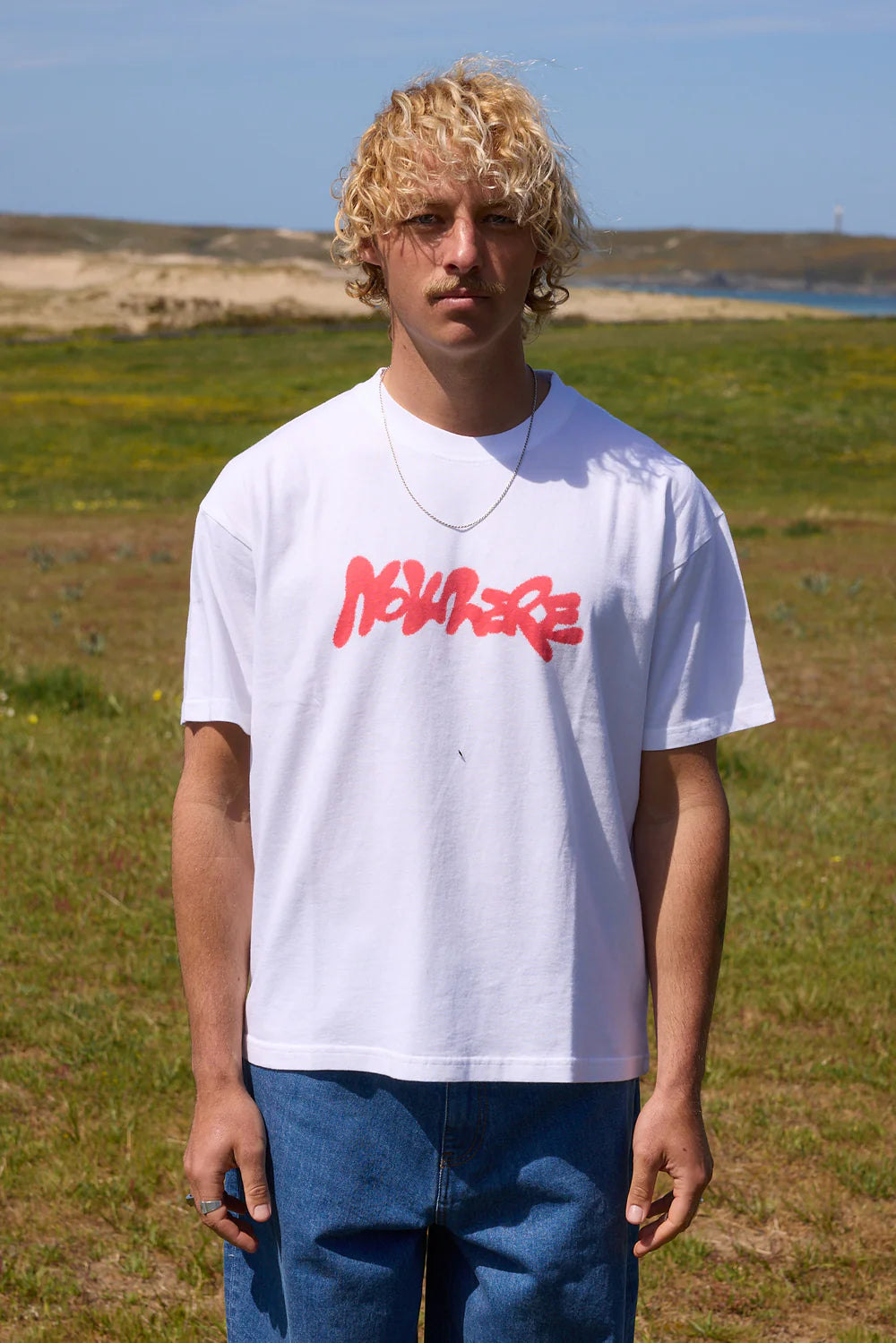 CAMISETA NOWHERE SPRAY - FRONT OF