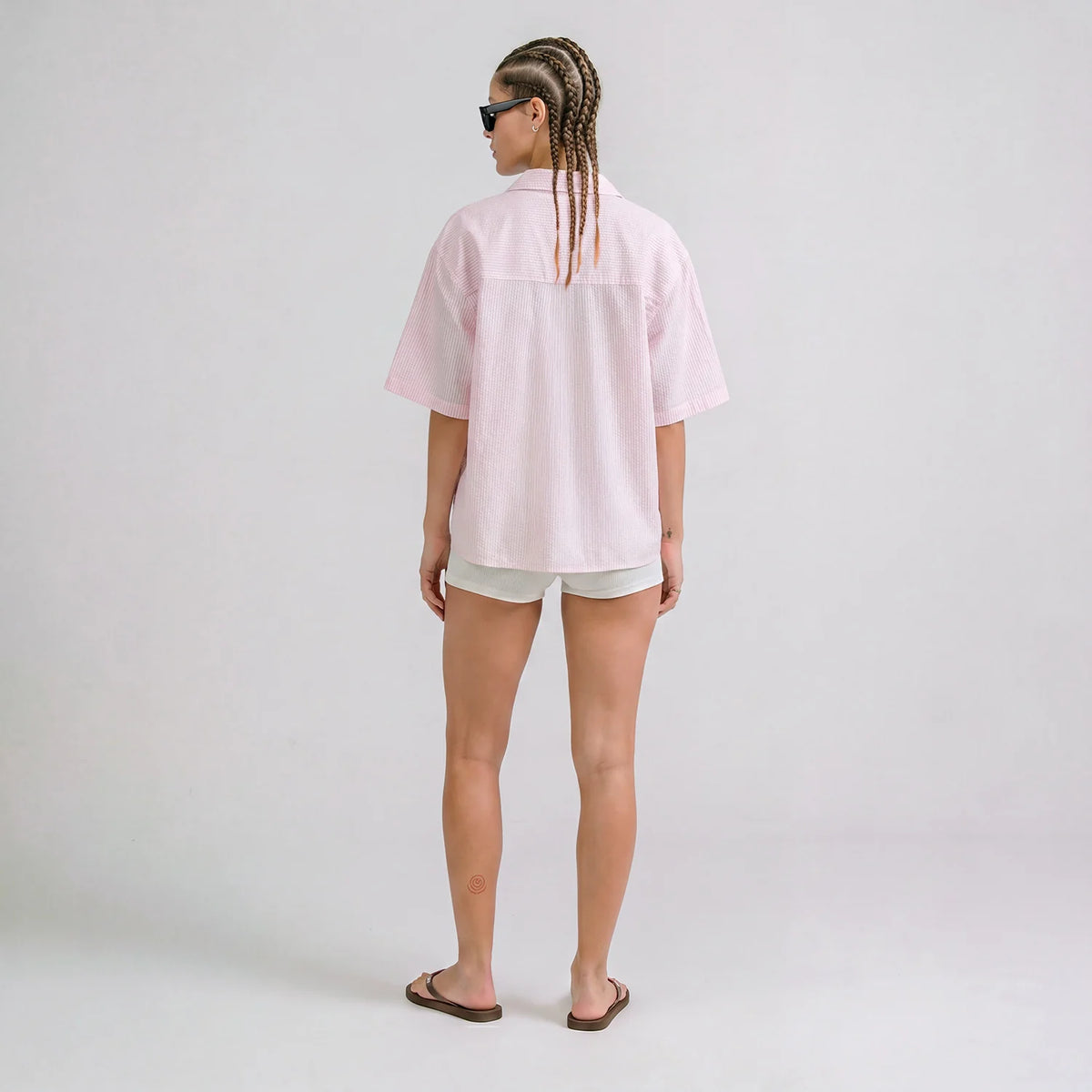 EMBROIDERED FLOWER BOXY SHIRT PINK - FRONT OF