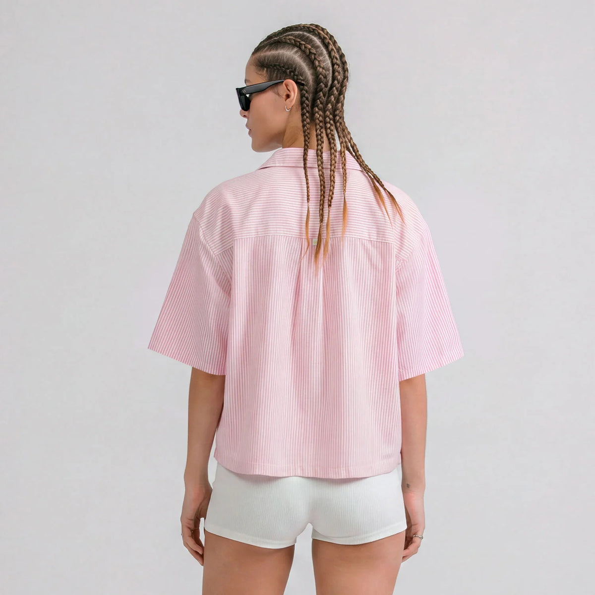 EMBROIDERED FLOWER BOXY SHIRT PINK - FRONT OF