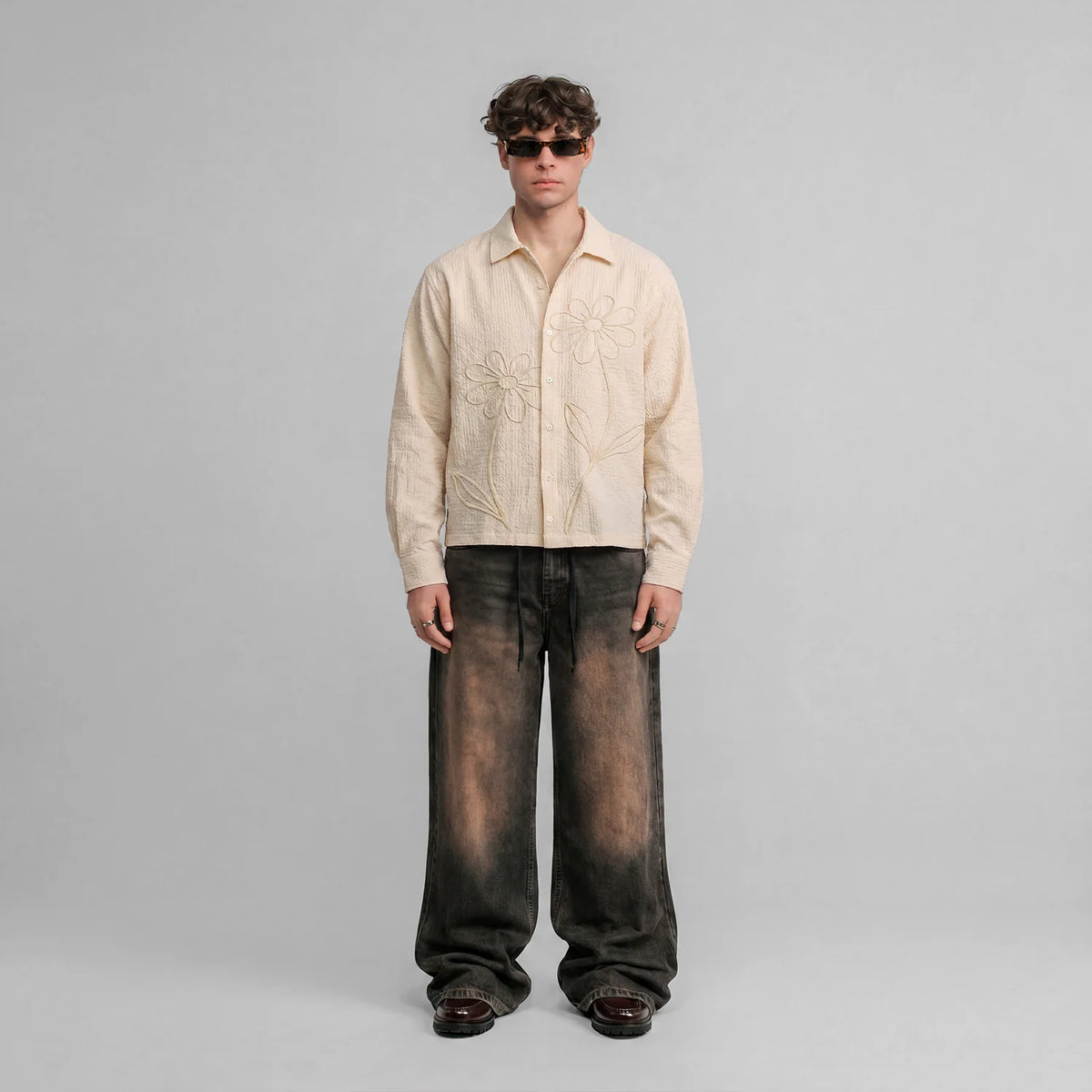 EMBROIDERED LONGSLEEVE BOXY SHIRT SAND - FRONT OF