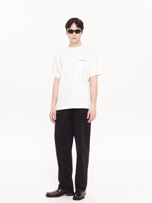 T-SHIRT POCKET LOGO WHITE - FRONT OF.