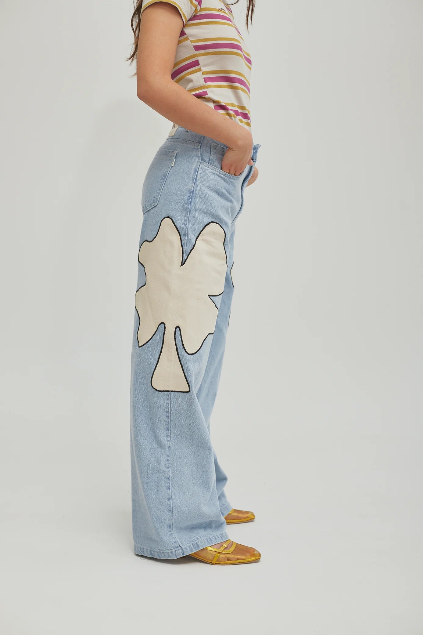 SIXXTA CLOVER CHILL JEANS - FRONT OF