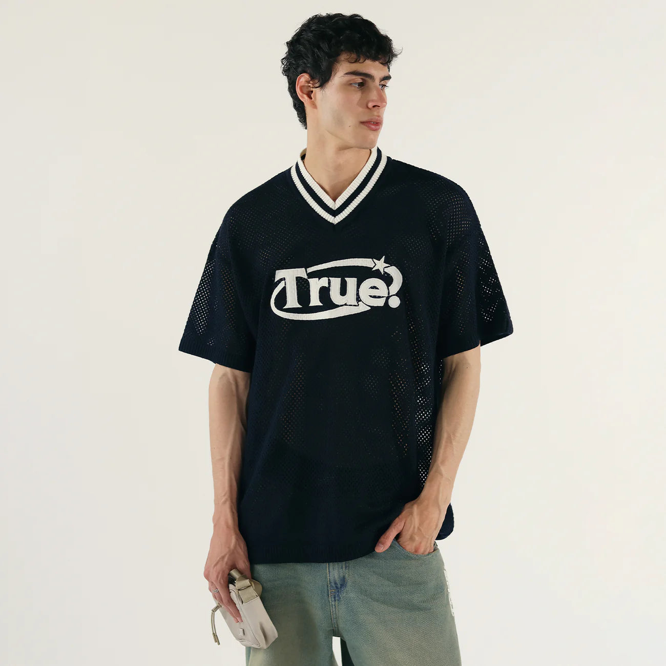 OVERSIZED KNITTED JERSEY NAVY BLUE - FRONT OF