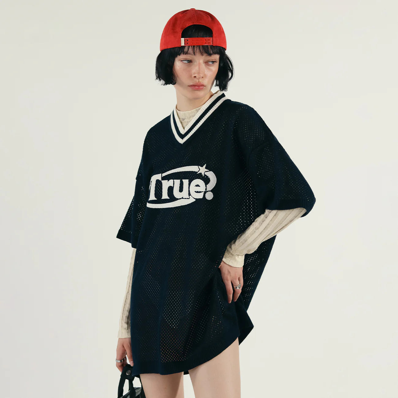 OVERSIZED KNITTED JERSEY NAVY BLUE - FRONT OF