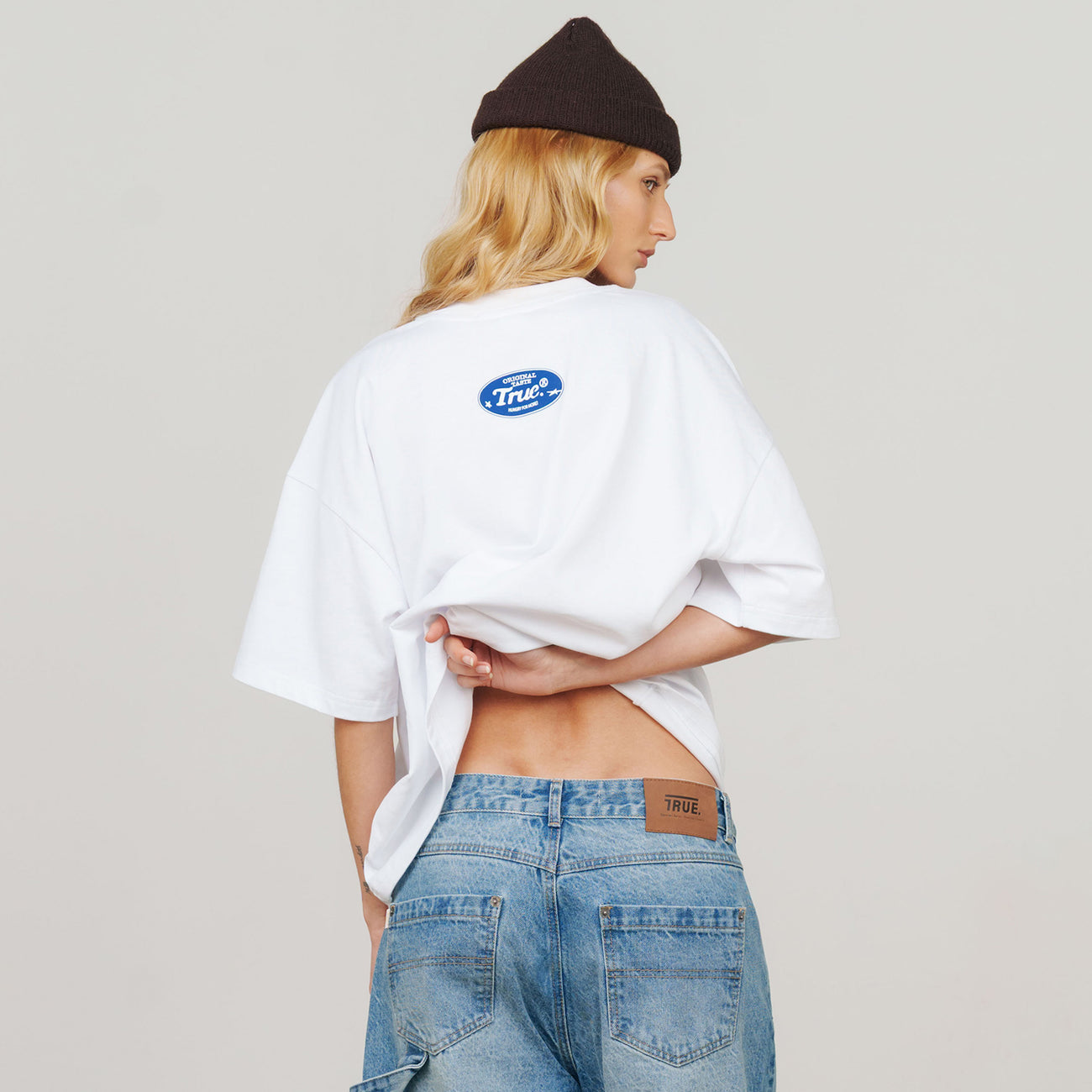 LOLLIPOP BOXY TRUE T-SHIRT WHITE - FRONT OF